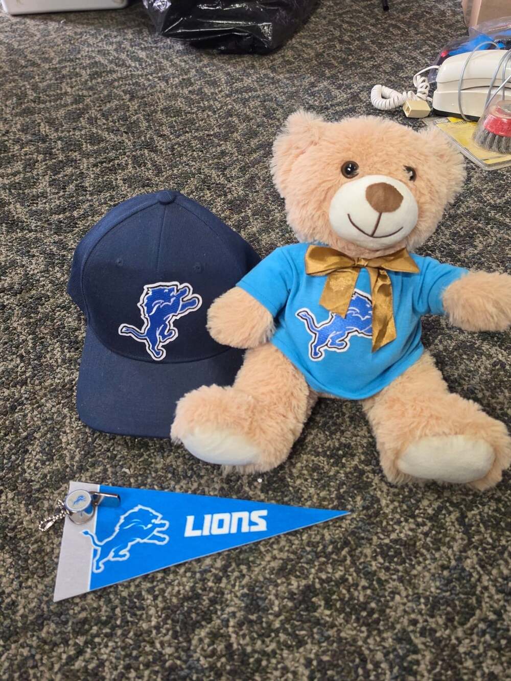 Detroit Lions Teddy Bear Hat Pennant And Whistle
